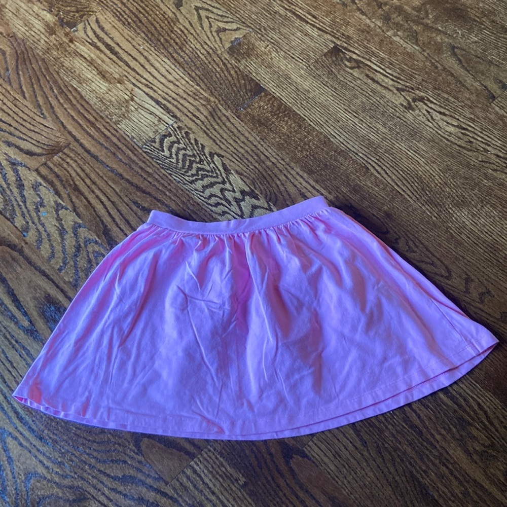 Girls pink skirt!